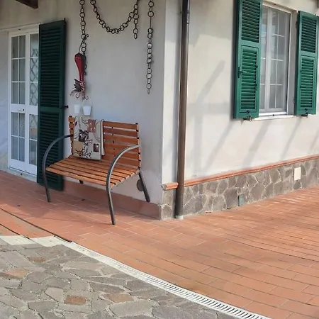 Casa Rosi, In Campagna, Relax Tra Mare E Montagna Apartment Giucano